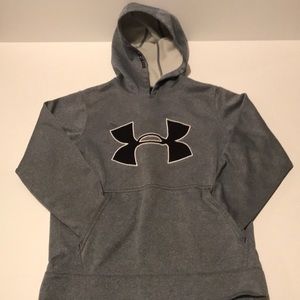 ⭐️Kid’s Under Armour Hooded Sweatshirt⭐️